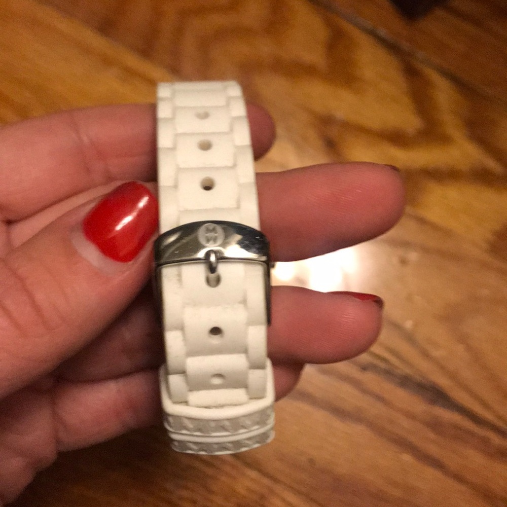 Michelle Watch - image 3